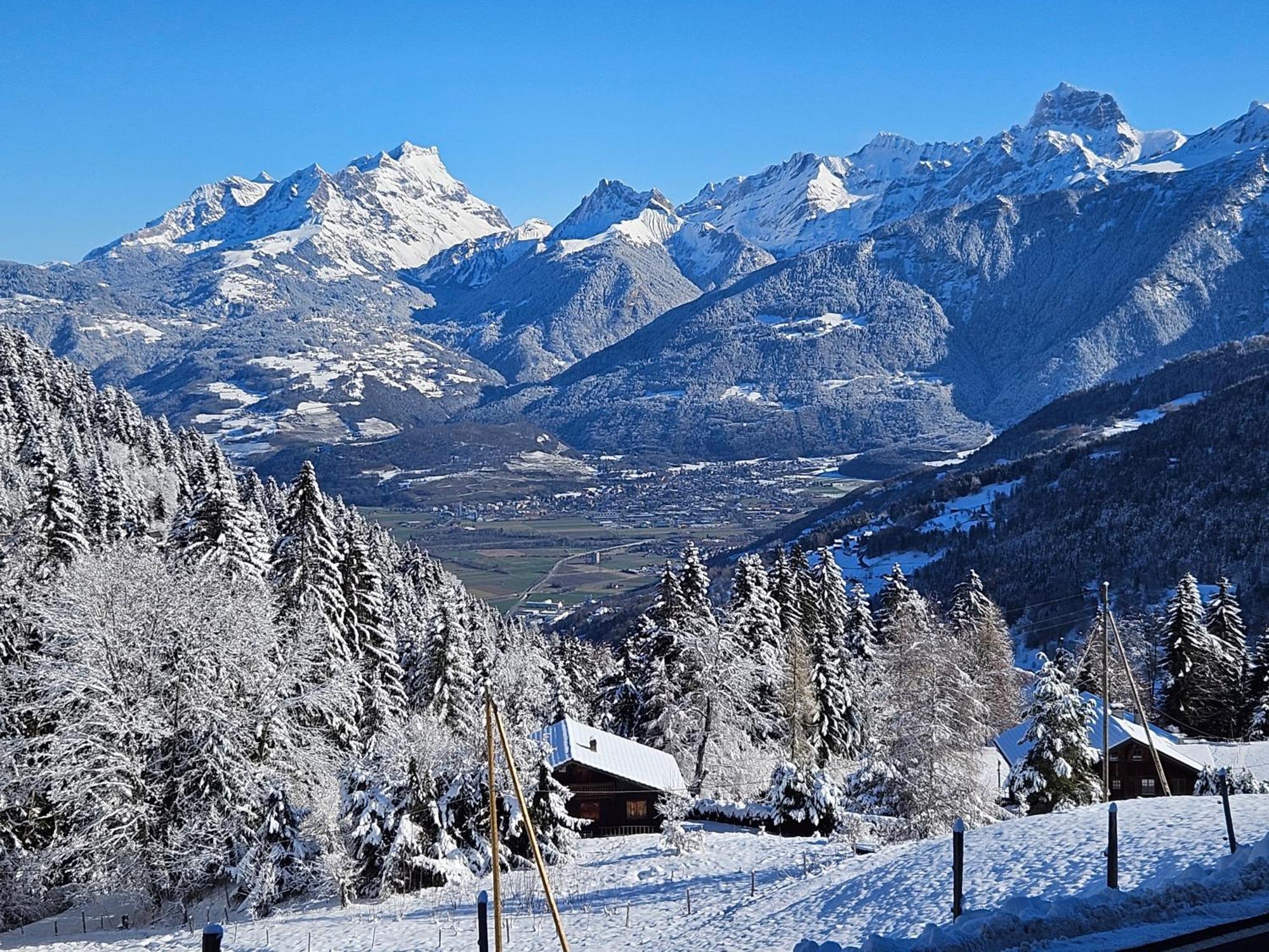 Sweet & Cosy Chalet In The Heart Of The Swiss Alps Troistorrents Exterior photo