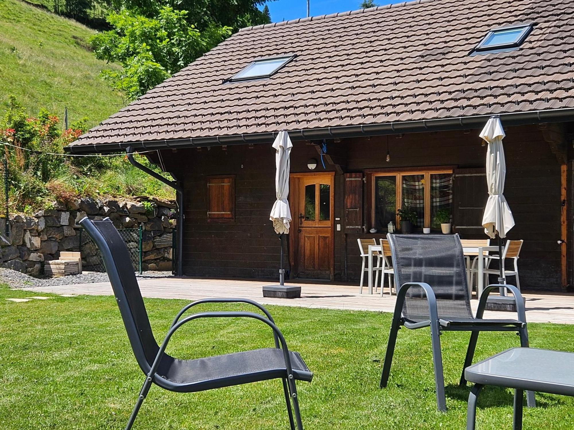 Sweet & Cosy Chalet In The Heart Of The Swiss Alps Troistorrents Exterior photo